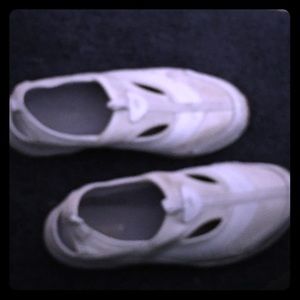 White Easy spirit slip-on sneakers size 9.5